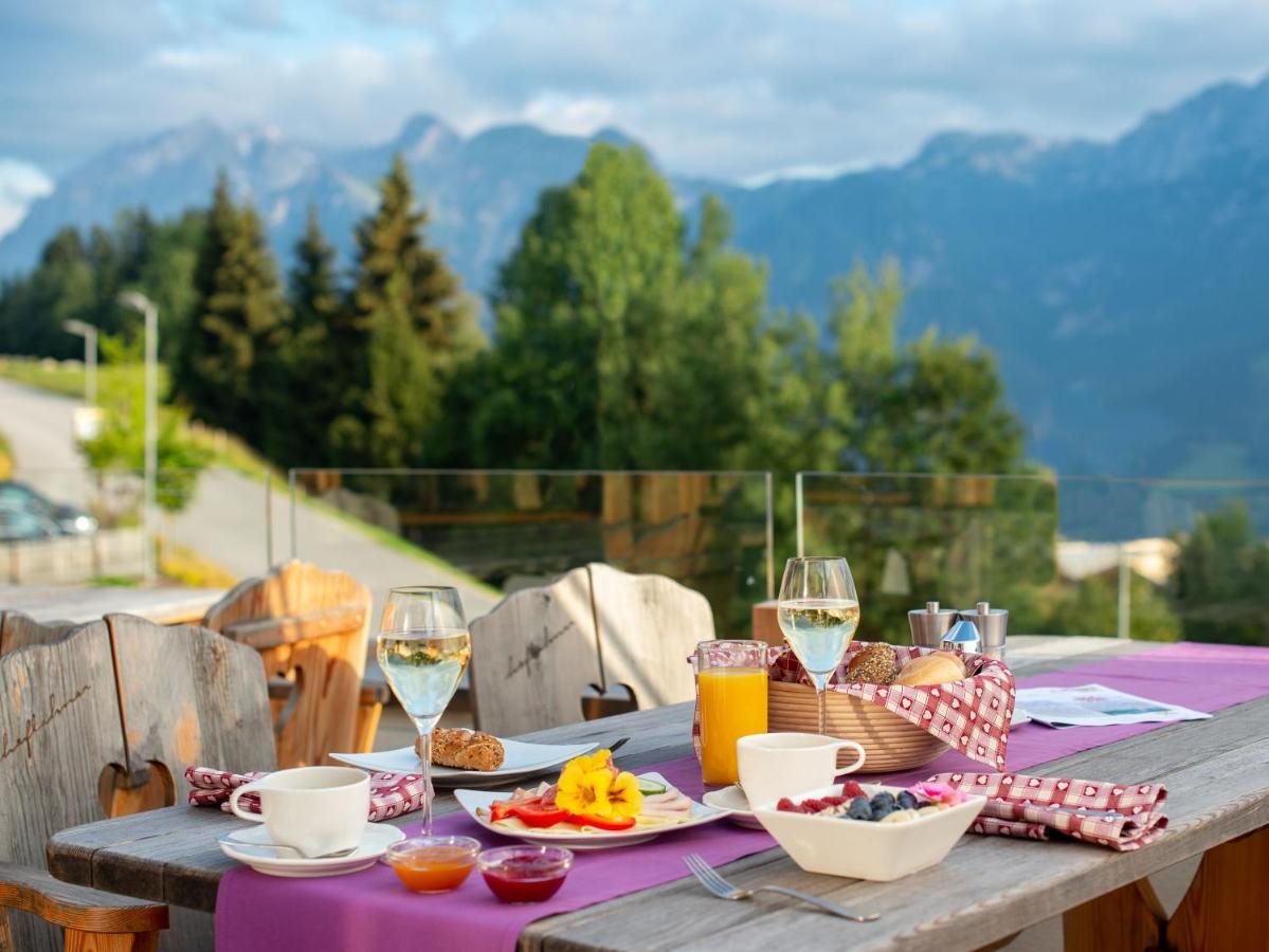 Natur- Und Wellnesshotel Hoeflehner Haus im Ennstal Exterior foto